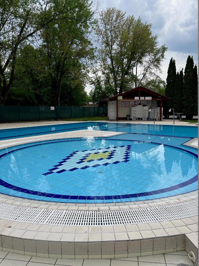 Brookforest Apartman Hajdúszoboszló 外观 照片